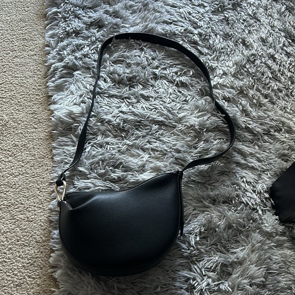 Black leather cross body - Picture 3 of 3